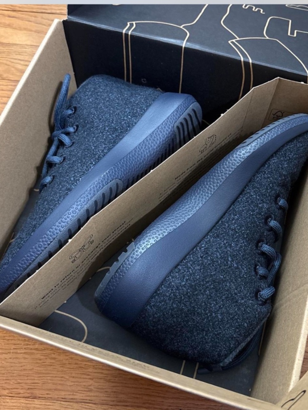 Allbirds Wool Runner-Up Mizzle Shoes Savanna Night Navy Blue size 7 NEW